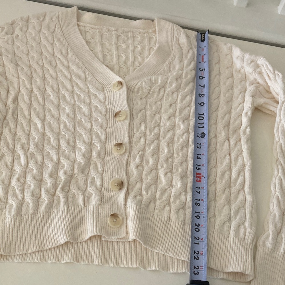 GAP Oversized Slouchy Cable-Knit Cardigan Sweater Cream Varsity 100% cotton S - Picture 7 of 9